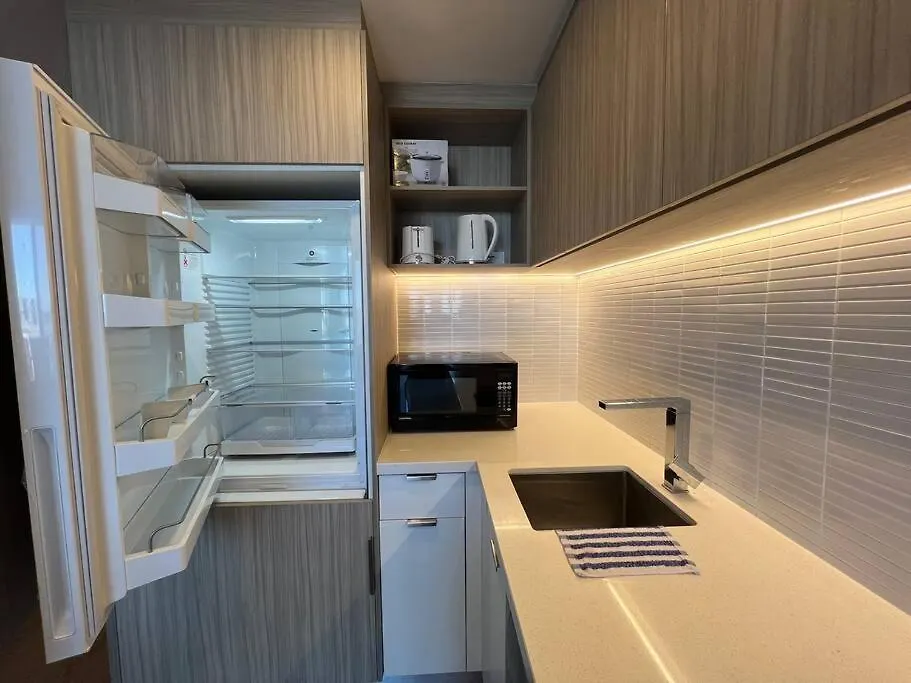 Emporium Residential 2 Bed 2 Bath 1 Car Apartment Brisbane